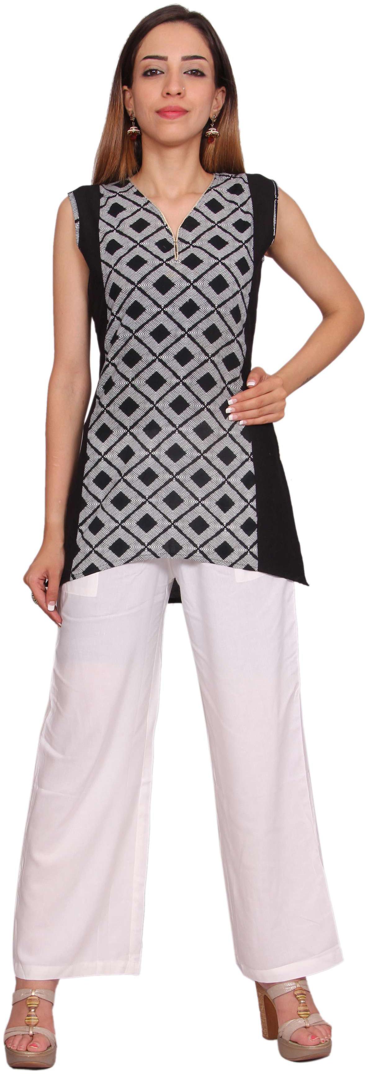

Avanya Women Black Printed Straight Kurta