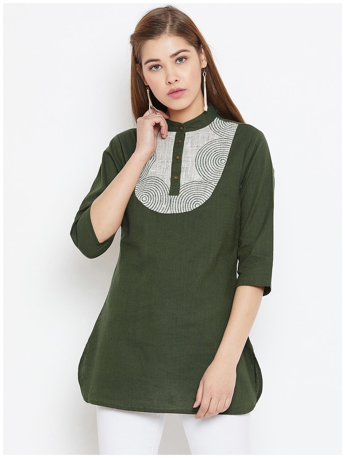 

Avyanna Women Printed Regular tunic - Green