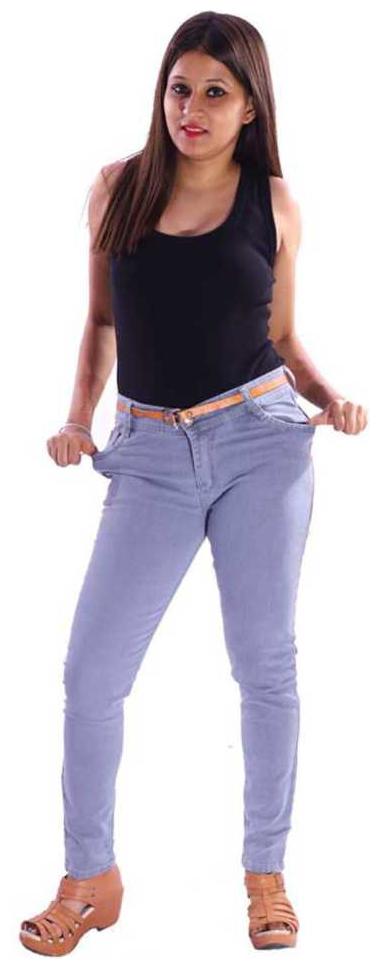 

AZAD DYEING Women Blue Straight fit Jeans