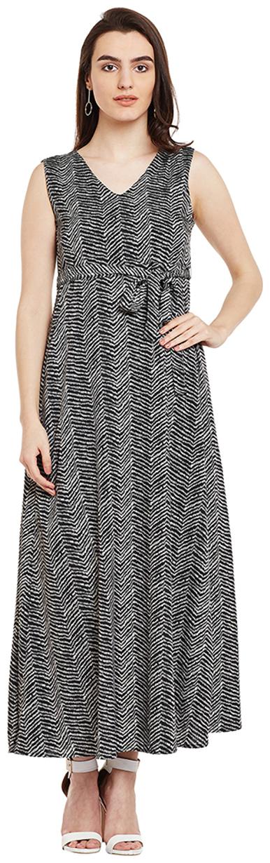 

Oxolloxo Black Solid Fit flare dress