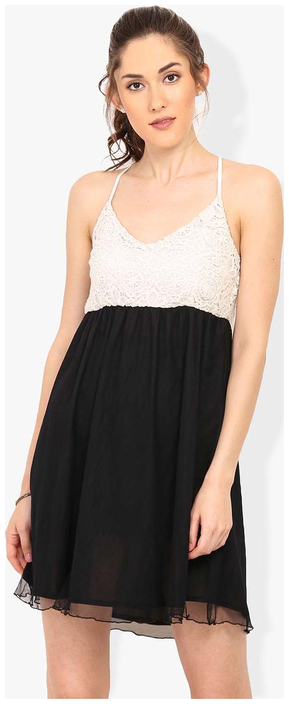 

Trend Arrest Black Solid A-line dress