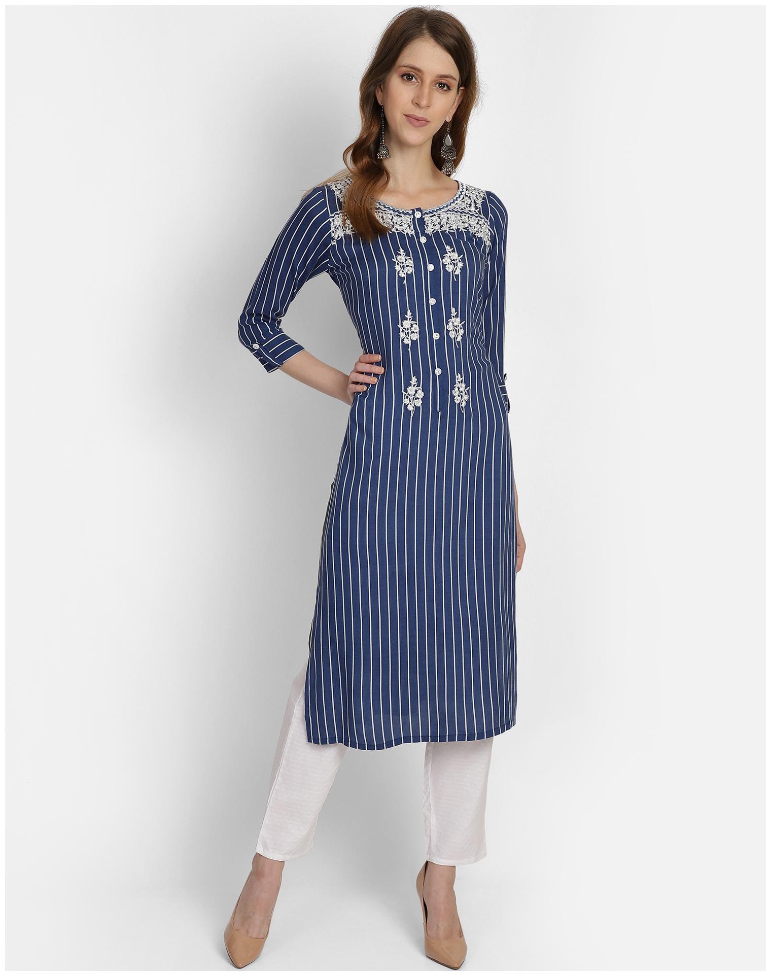 

Bani Women Women Blue Floral Straight Kurta With Pants