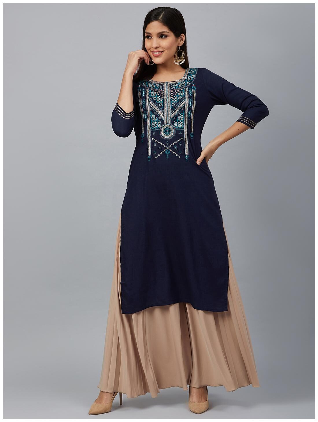 

Bani Women Women Navy Blue Embroidered Straight Kurti