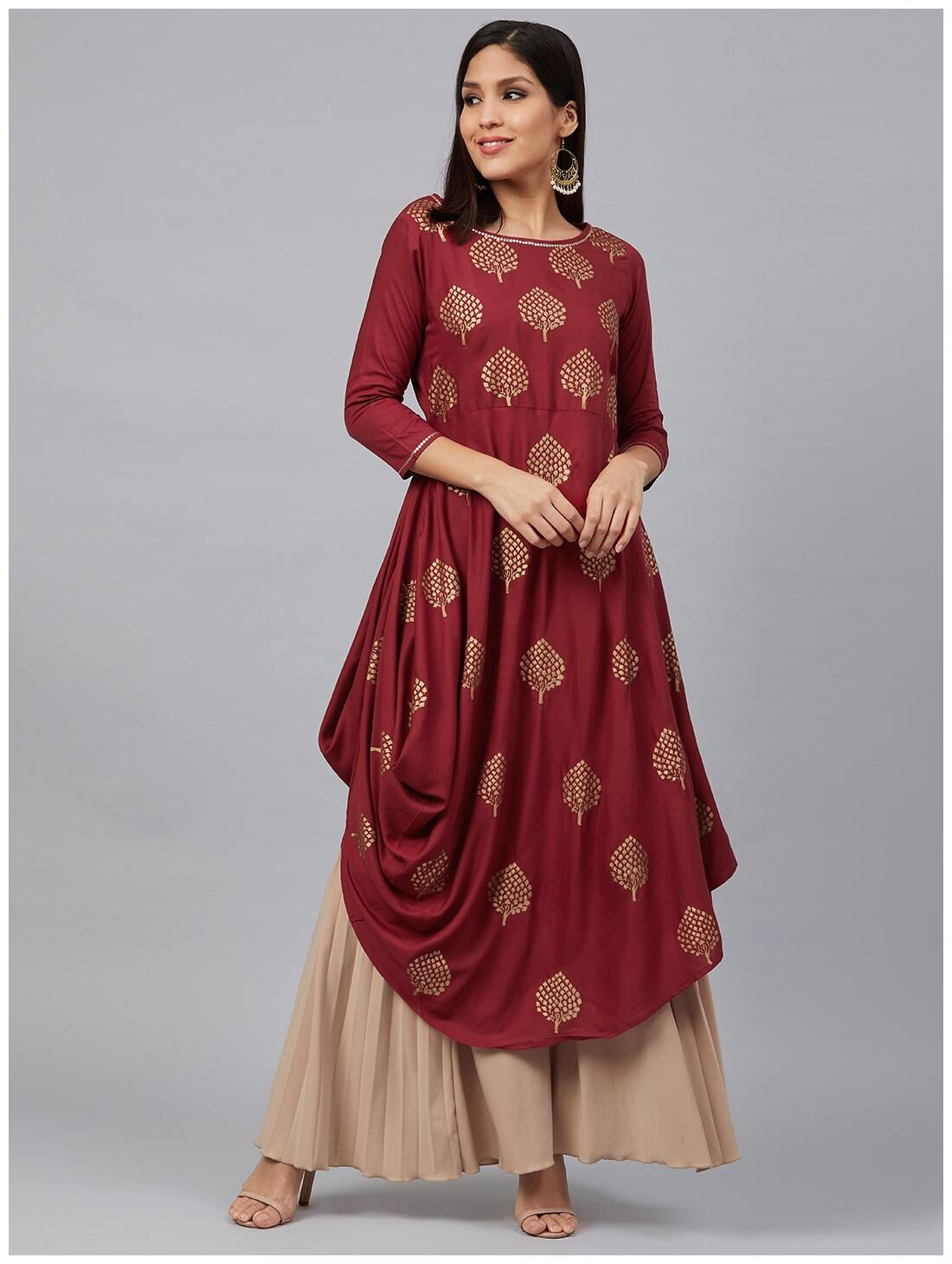 

Bani Women Women Maroon Printed Straight Kurta