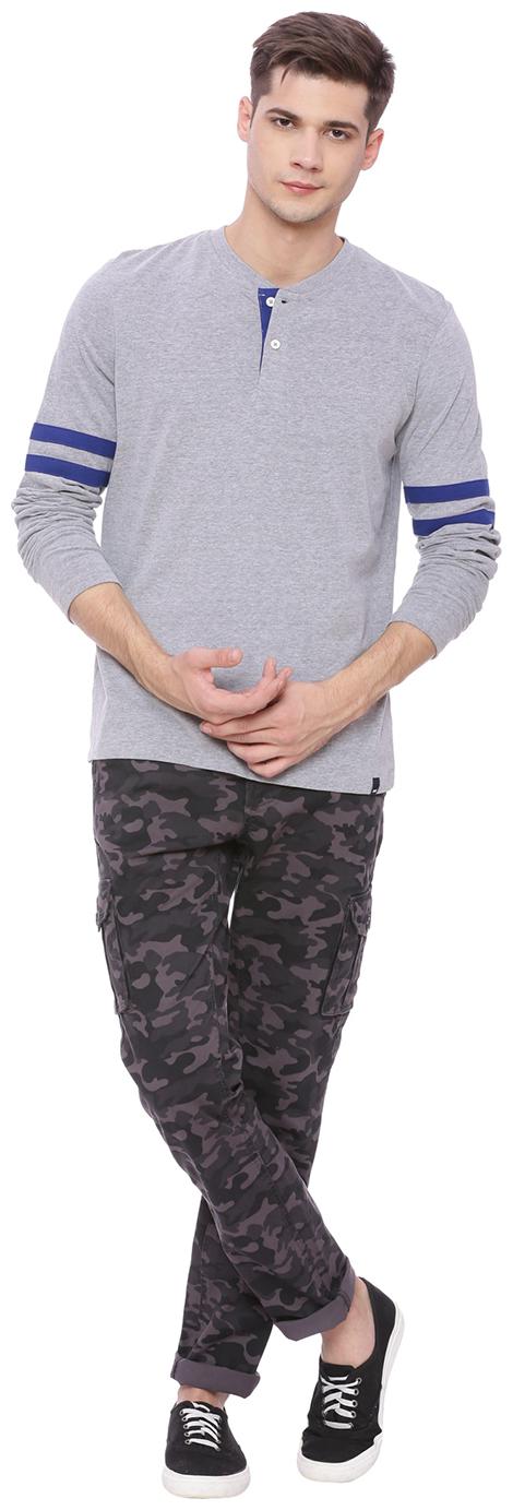 

BASICS Men Grey Slim fit Cotton Henley neck T-Shirt - Pack Of 1