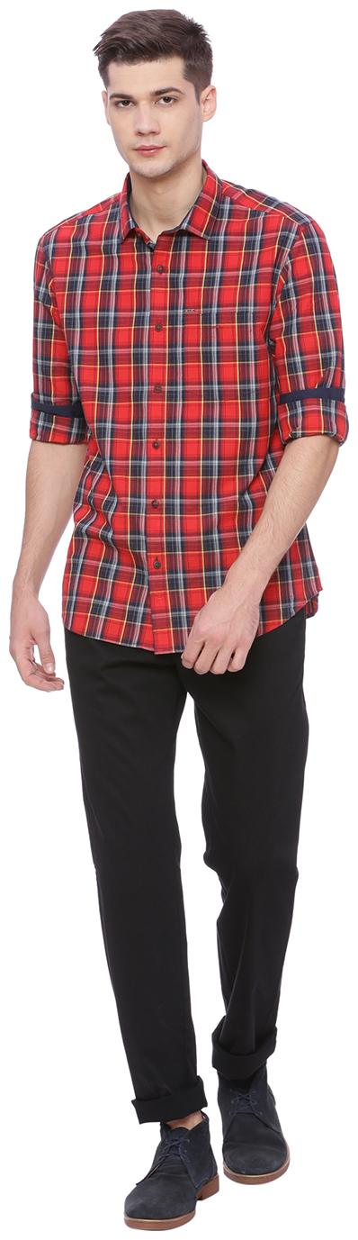 

BASICS Men Black Solid Tapered fit Chinos