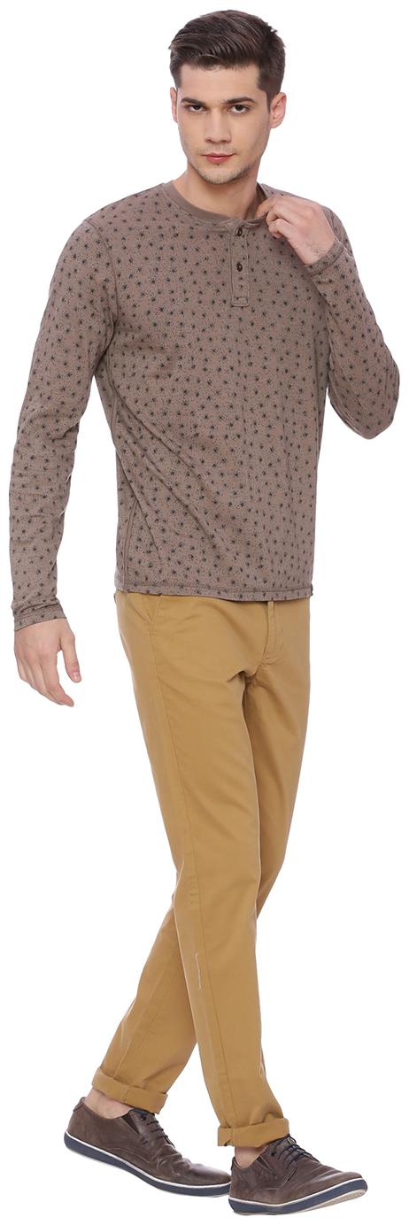

BASICS Men Grey Slim fit Cotton Henley neck T-Shirt - Pack Of 1