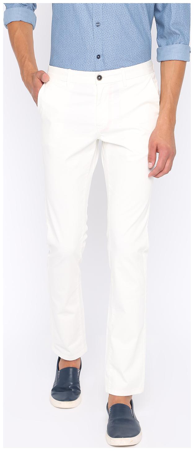 

BASICS Men White Solid Skinny fit Chinos