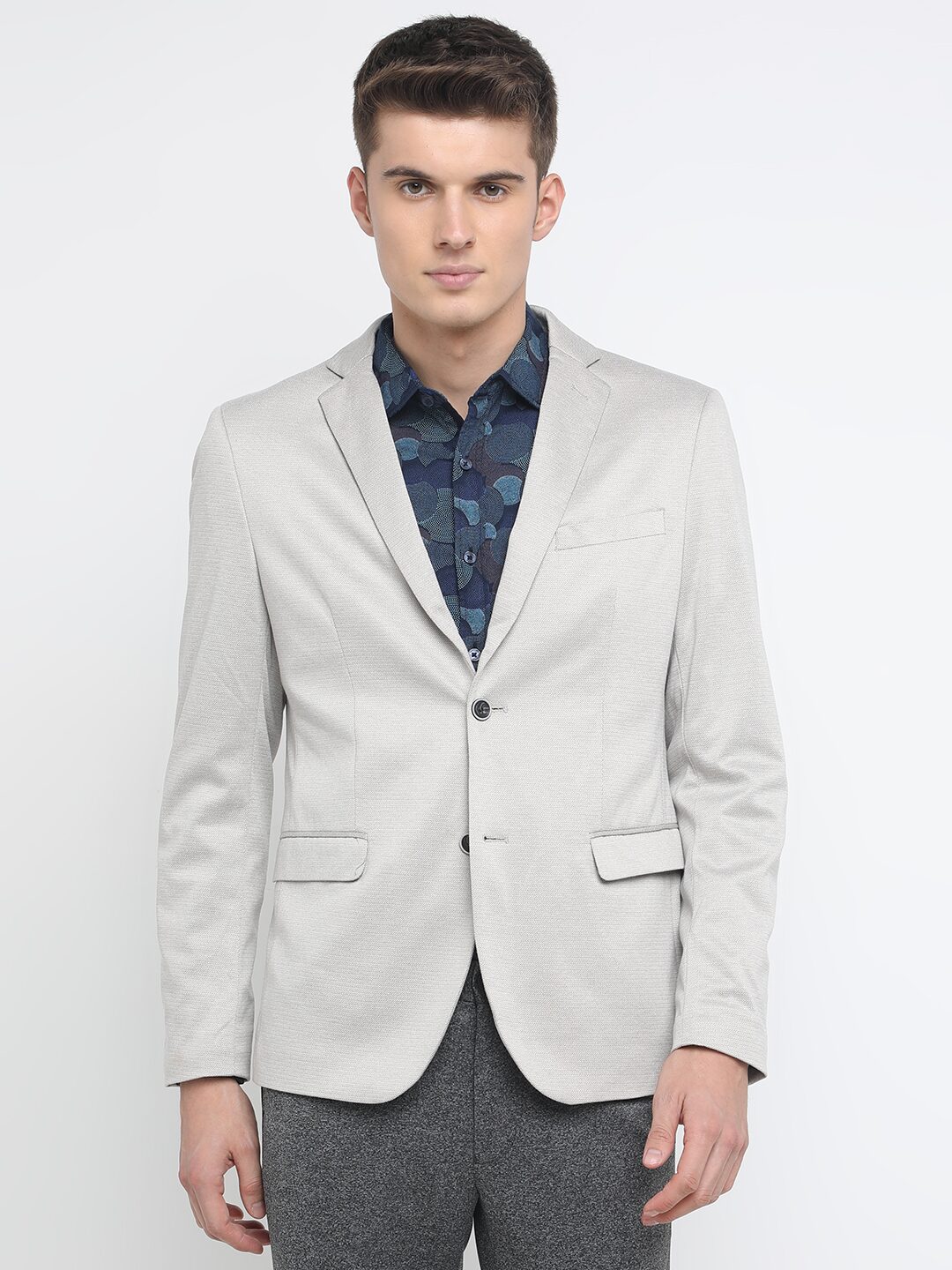 

BASICS Men Beige Solid Regular fit Single Breasted Blazer