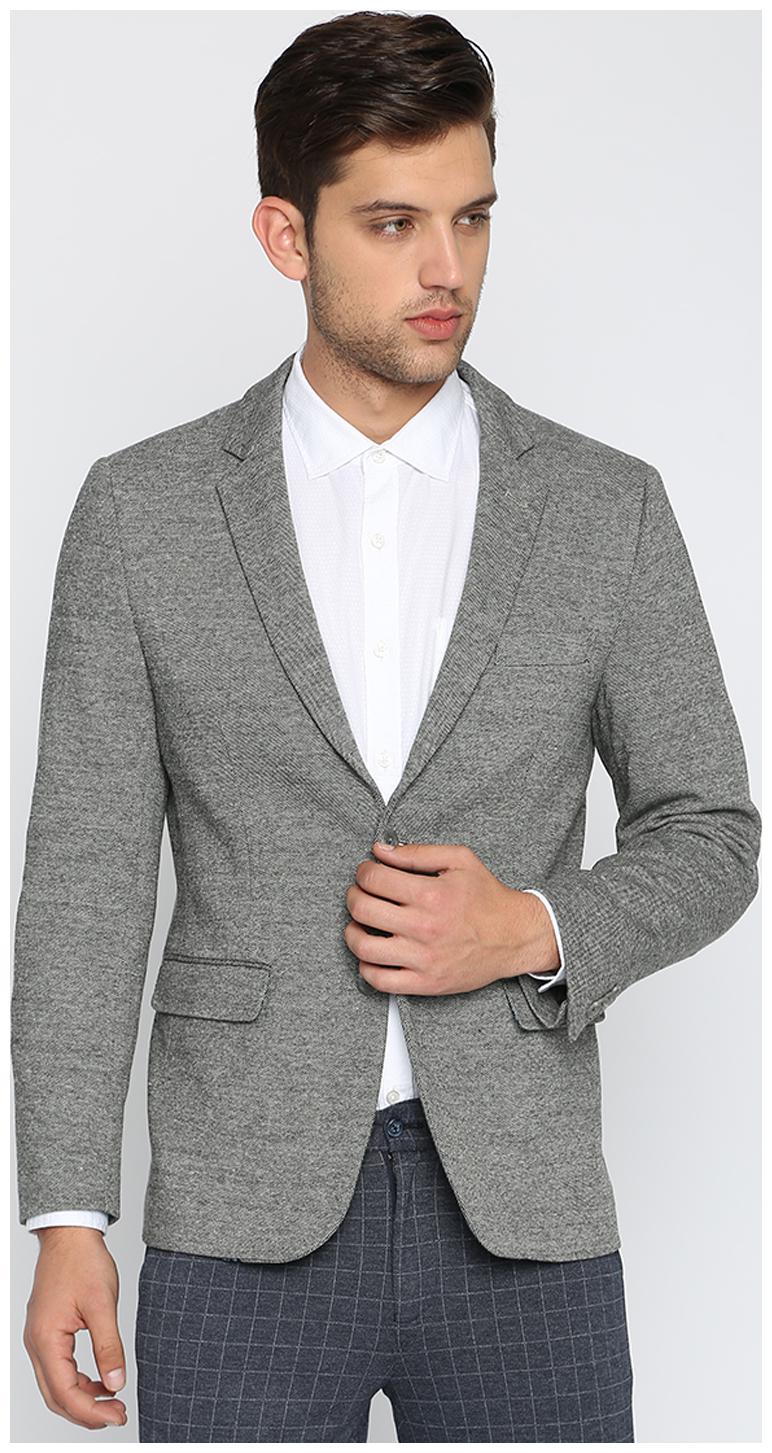 

BASICS Men Grey Solid Regular fit Single Breasted Blazer