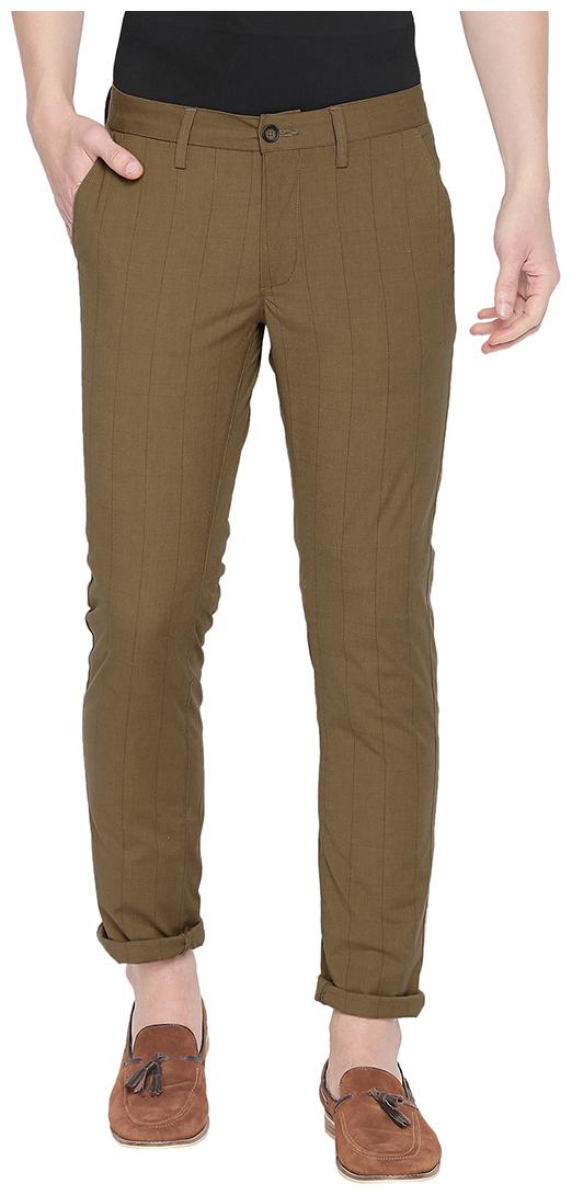 

BASICS Men Brown Checked Tapered fit Chinos