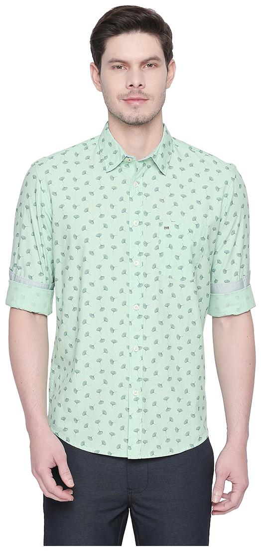 

BASICS Men Green Geometric Slim Fit Casual Shirt