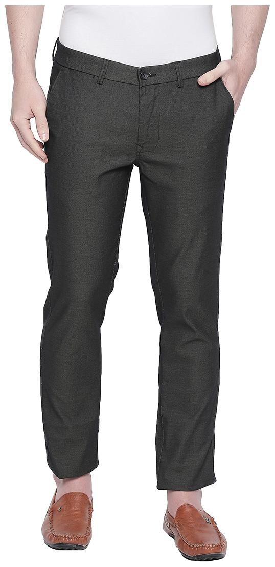 

BASICS Men Black Solid Tapered fit Chinos