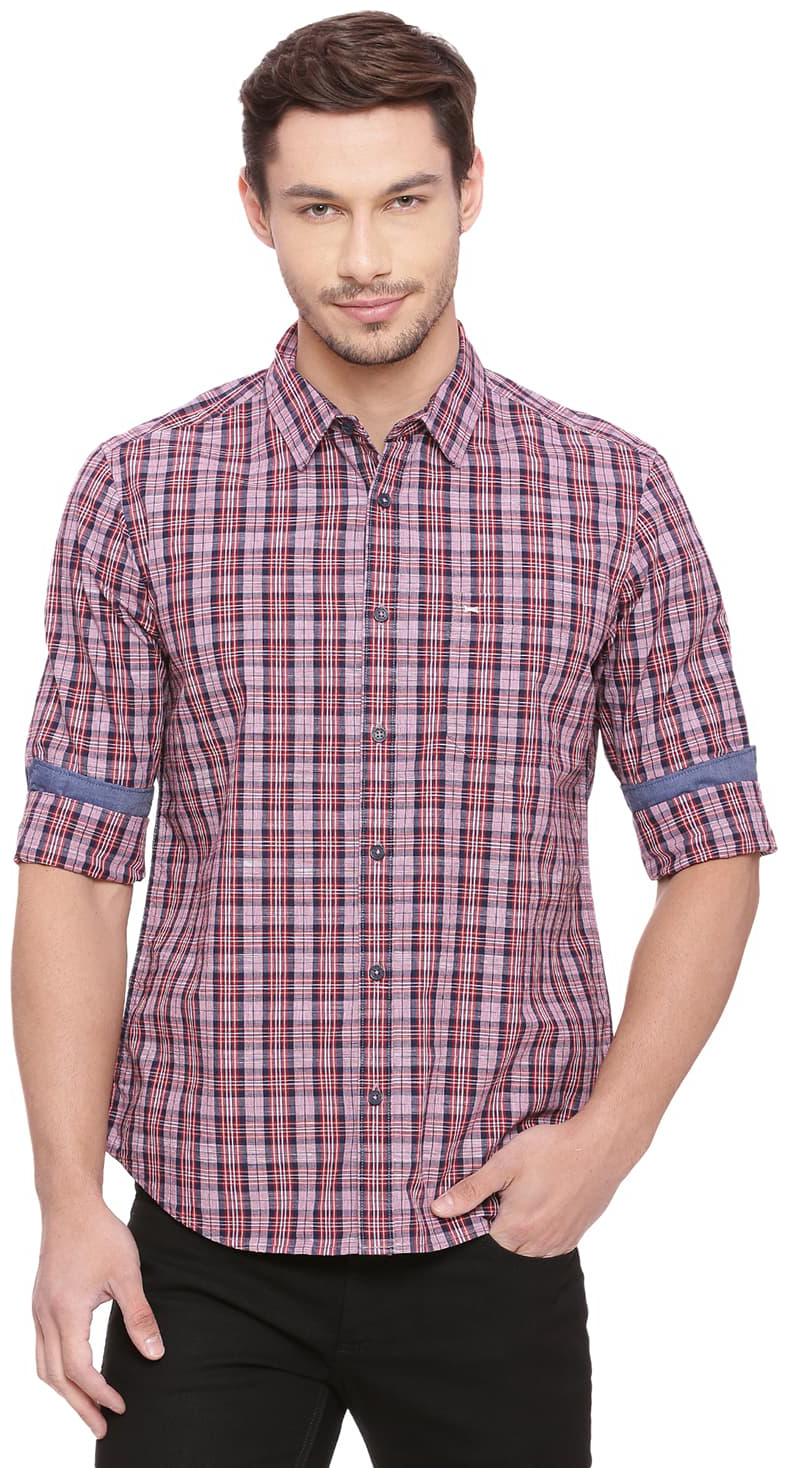 

BASICS Men Red Checked Slim Fit Casual Shirt