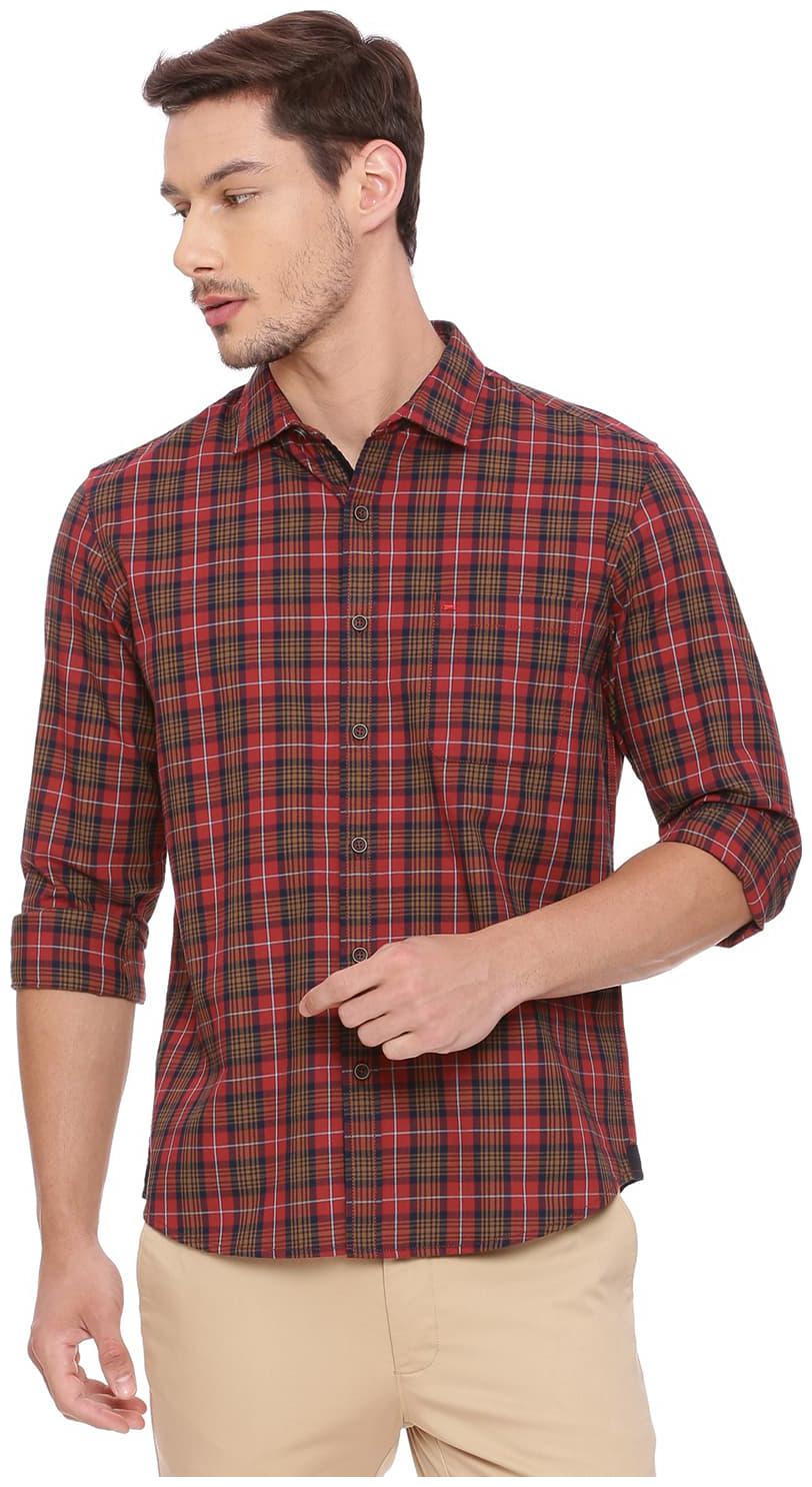 

BASICS Men Red Checked Slim Fit Casual Shirt