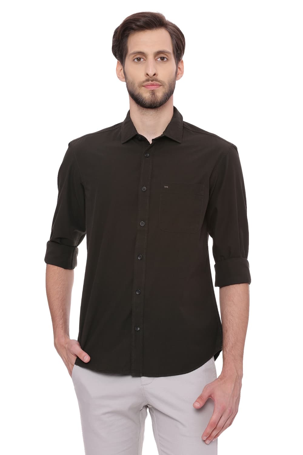 

BASICS Men Green Solid Slim Fit Casual Shirt