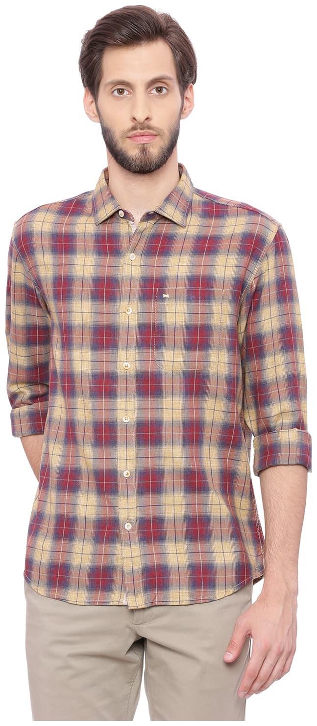 

BASICS Men Red Checked Slim Fit Casual Shirt