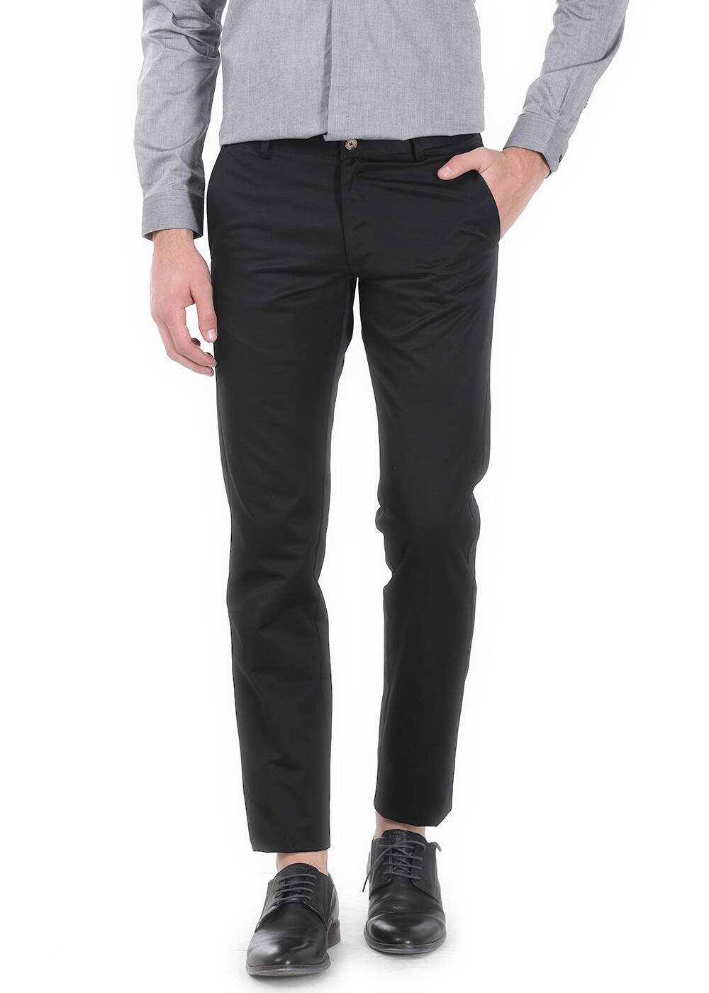 

BASICS Men Black Solid Tapered fit Chinos