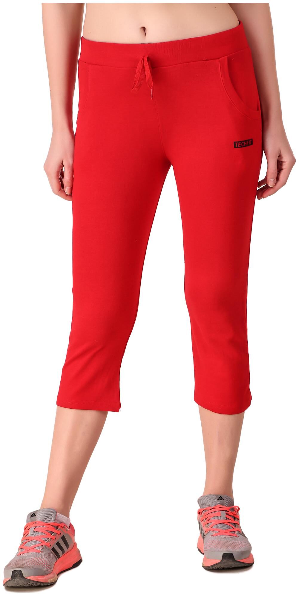 

Be You Women Solid Regular capri - Red