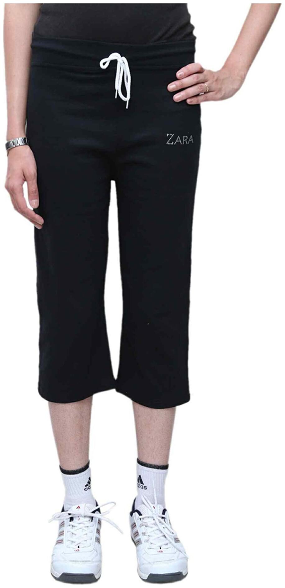 

Bfly Women Solid Regular capri - Black