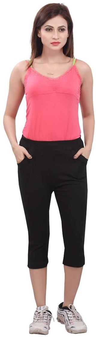 

Bfly Women Solid Regular capri - Black