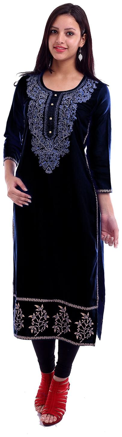 Inara Robes Women Black Embroidered Straight Kurta