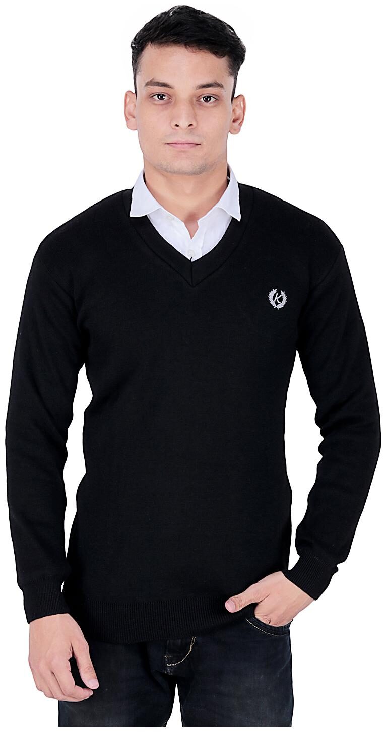 

BLACK FULL SLEEVE SWEATER 01