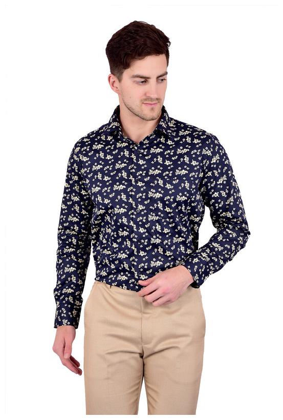 

Bleu Velvet Men Navy Blue Floral Regular Fit Casual Shirt