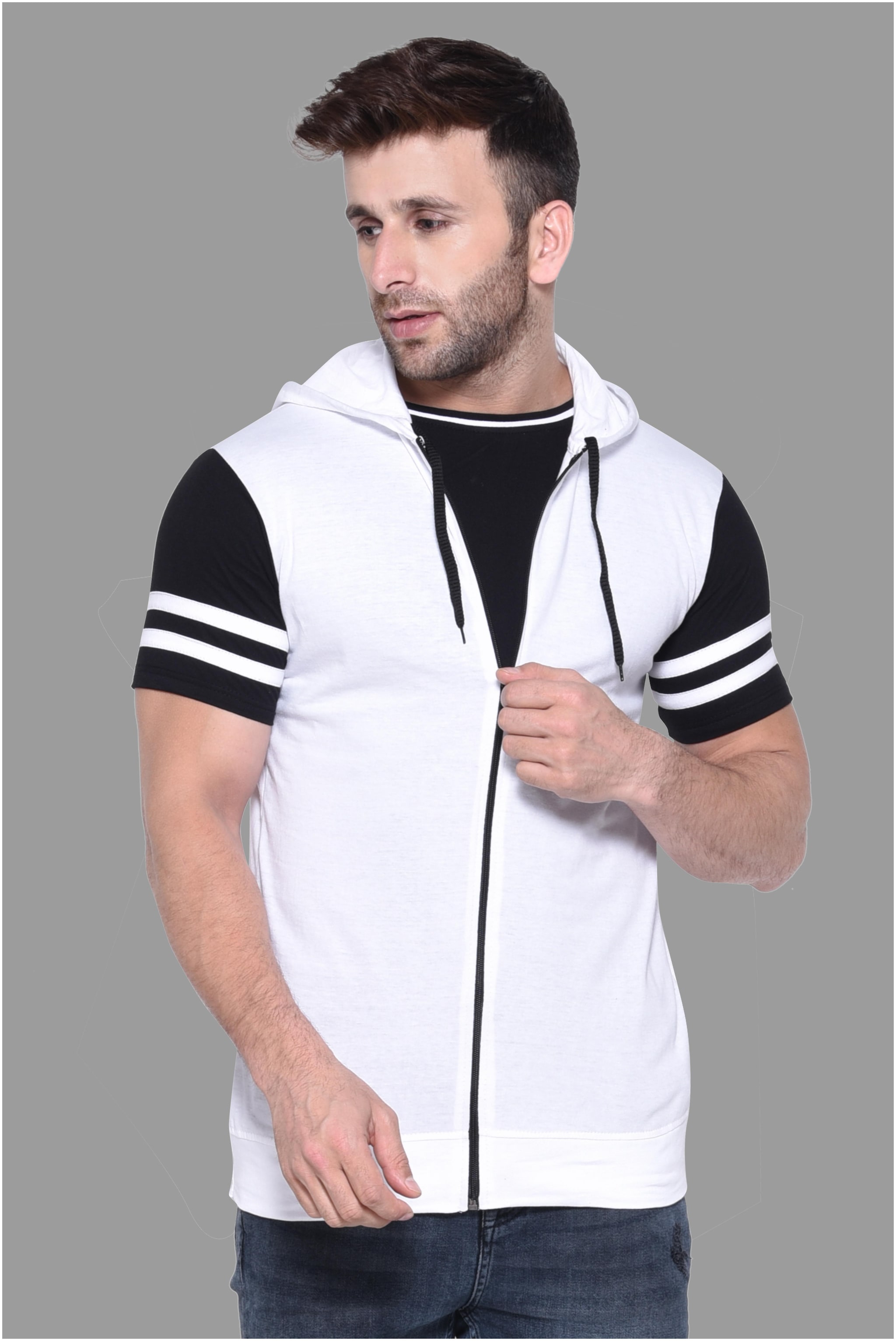 

BLISSTONE Men White Slim fit Cotton Blend Hood T-Shirt - Pack Of 1