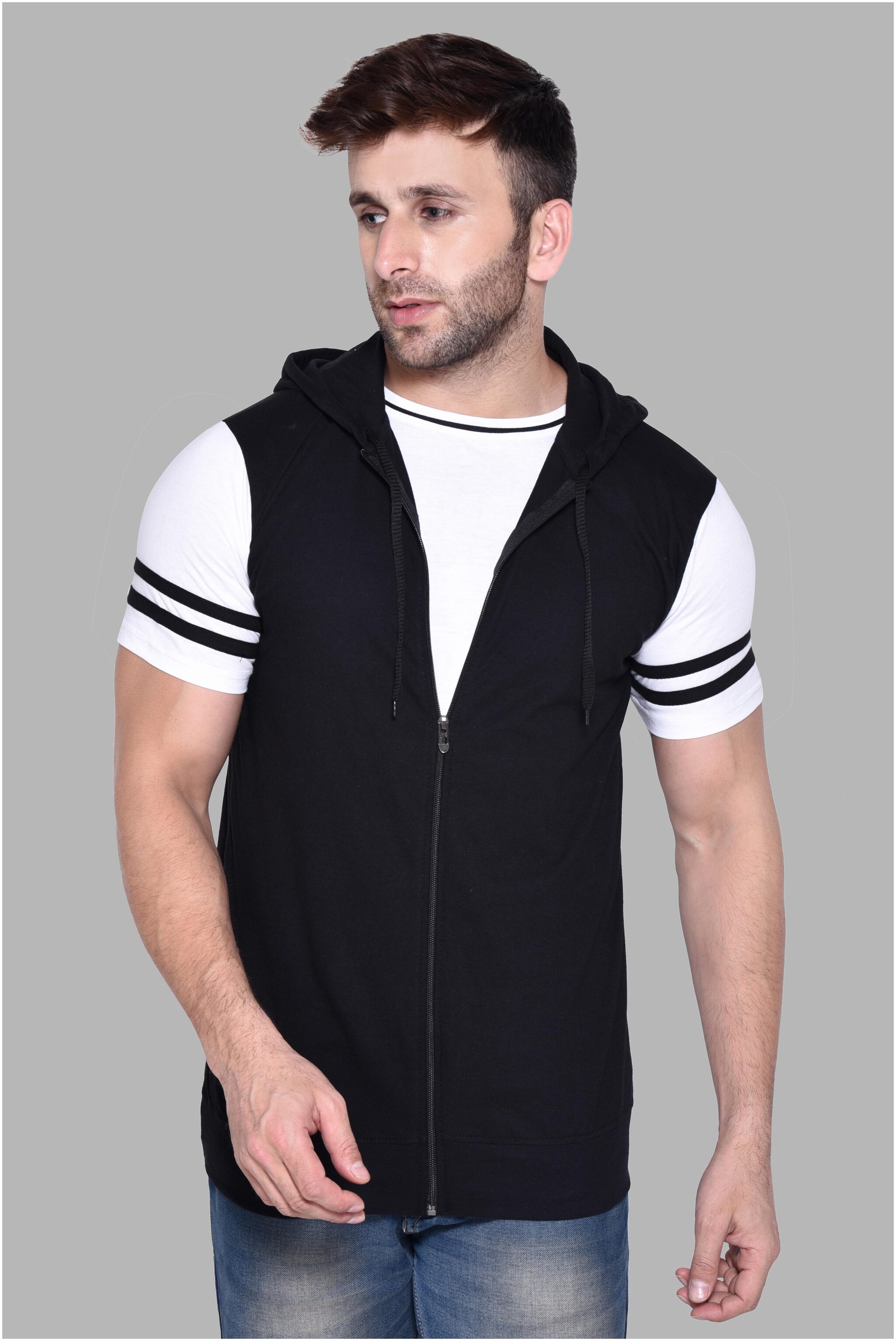 

BLISSTONE Men Black Slim fit Cotton Blend Hood T-Shirt - Pack Of 1