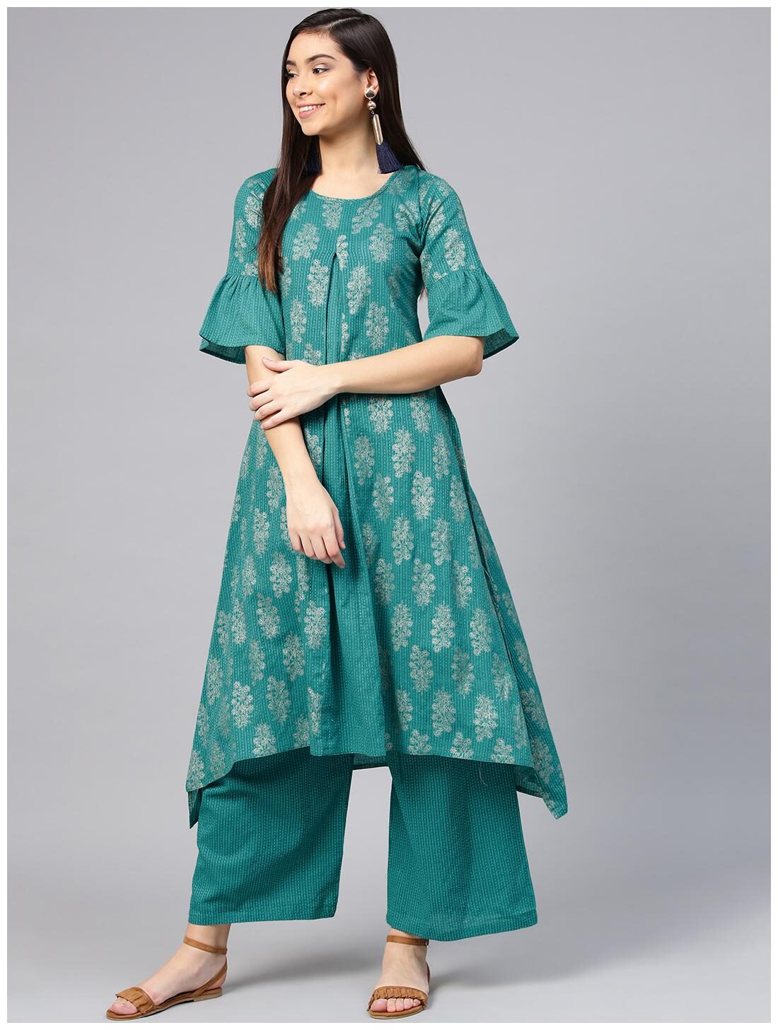 

Blue printed half sleeve cotton kurta with straight ankle length pallazo