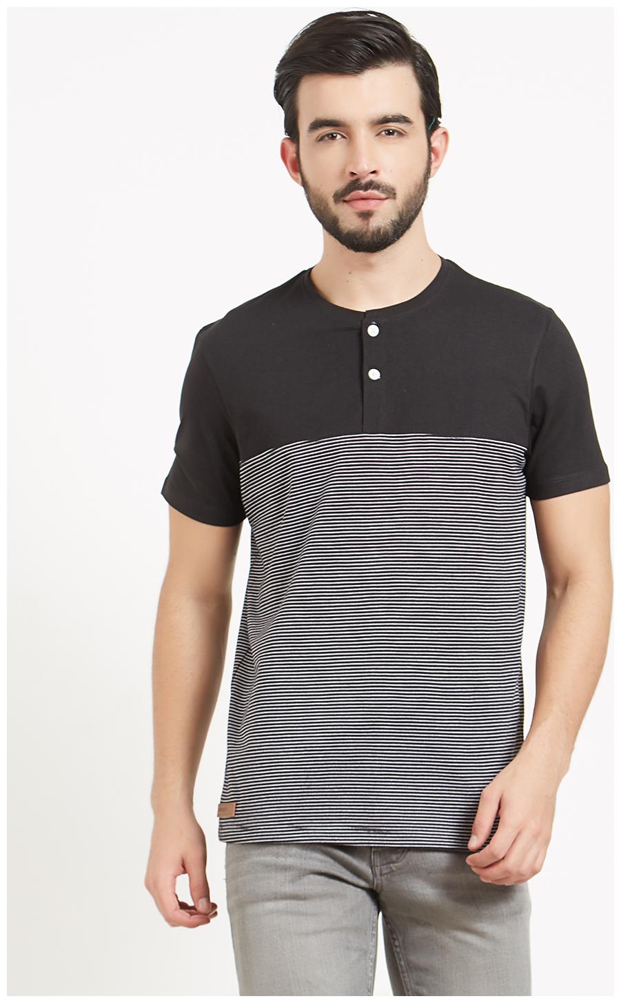 

BONATY Men Black Regular fit Cotton Henley neck T-Shirt - Pack Of 1