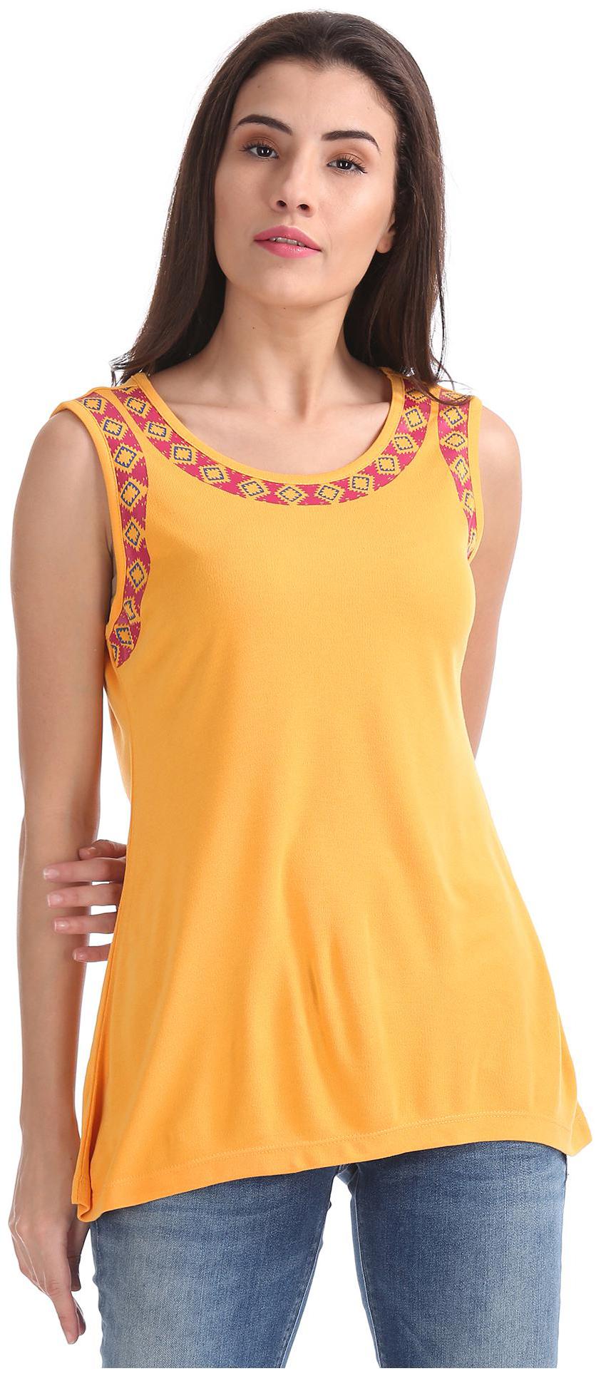 

Bronz Women Printed Regular top - Yellow