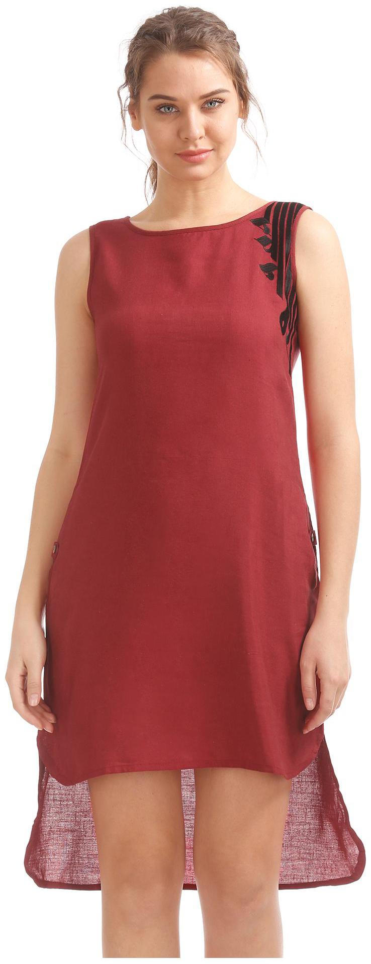 

Bronz Women Embroidered Regular tunic - Red