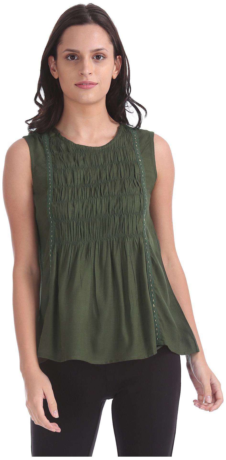 

Bronz Women Embroidered Regular top - Green
