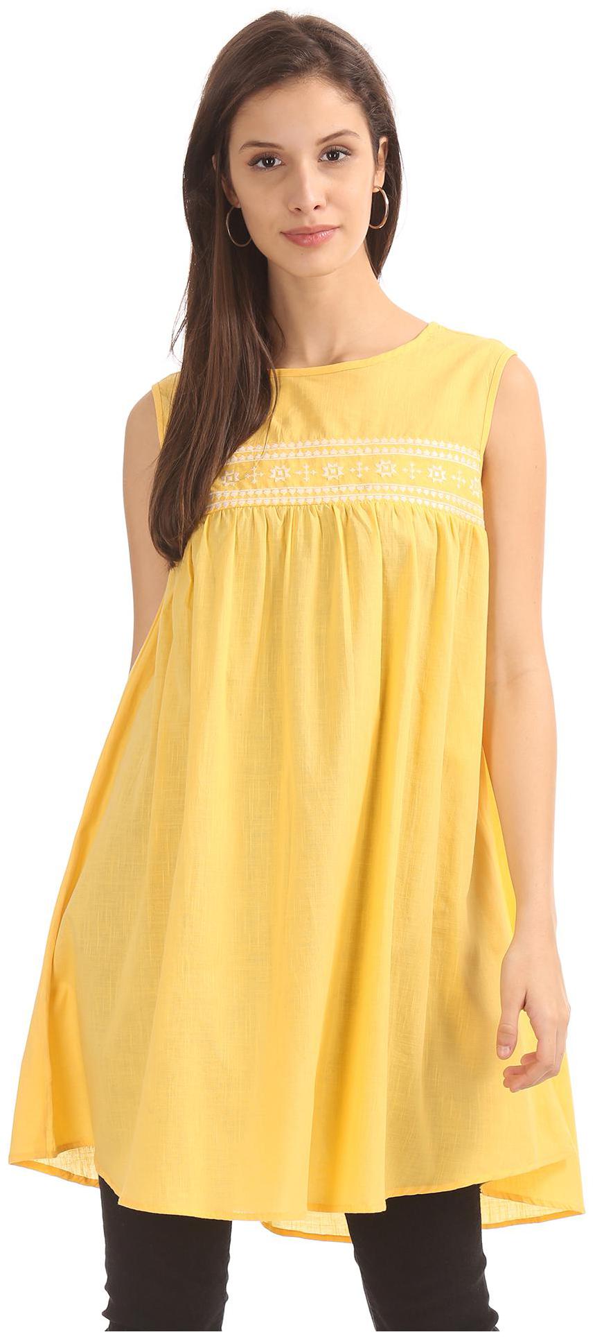 

Bronz Women Embroidered Regular tunic - Yellow