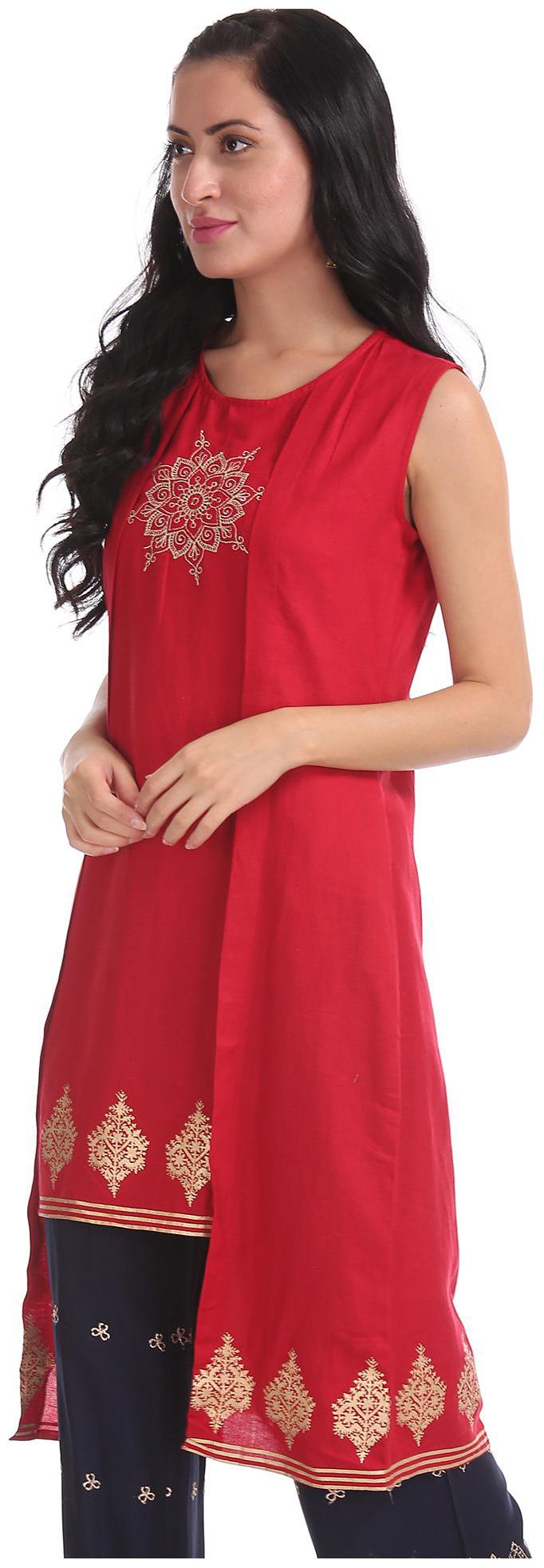 

Bronz Women Embroidered Regular tunic - Red