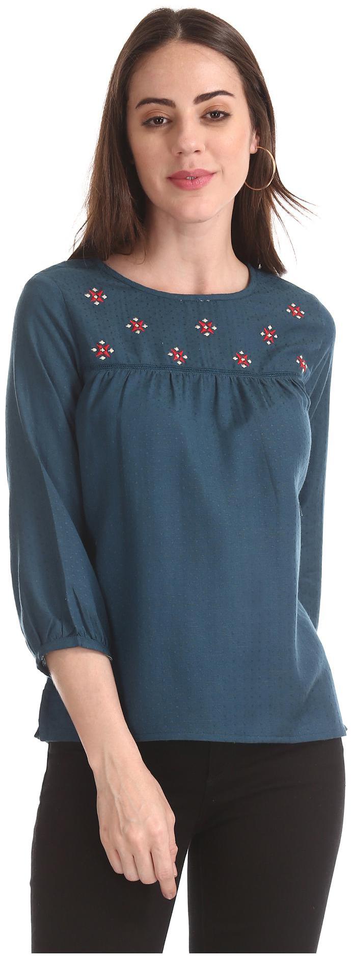 

Bronz Women Embroidered Regular top - Blue