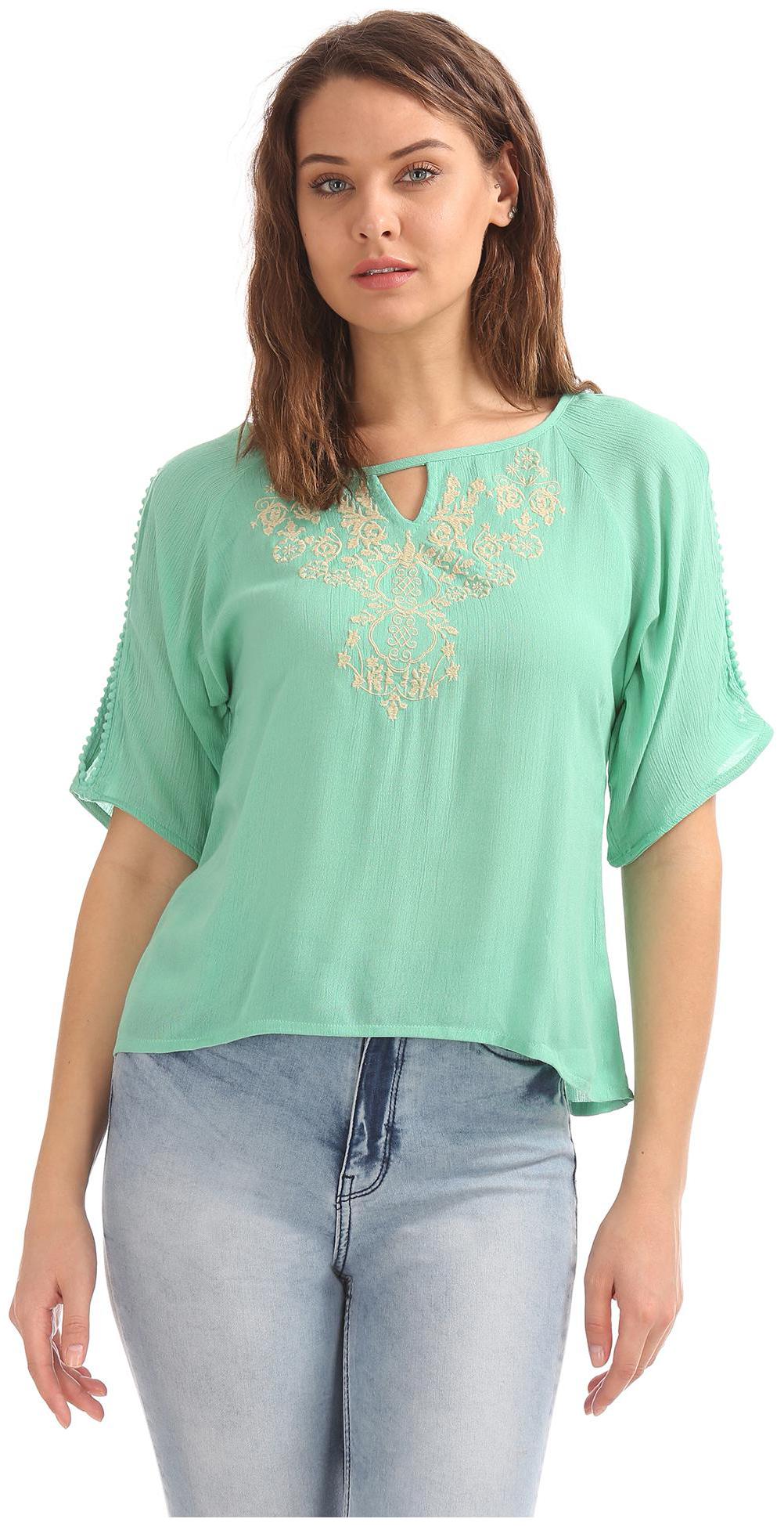 

Bronz Women Embroidered Regular top - Green