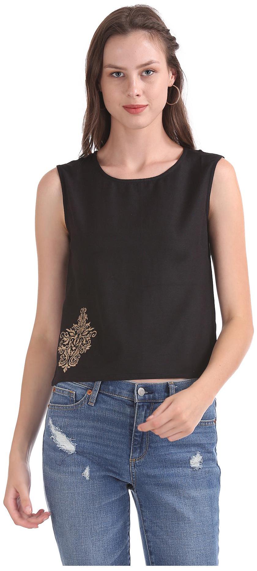 

Bronz Women Solid Regular top - Black
