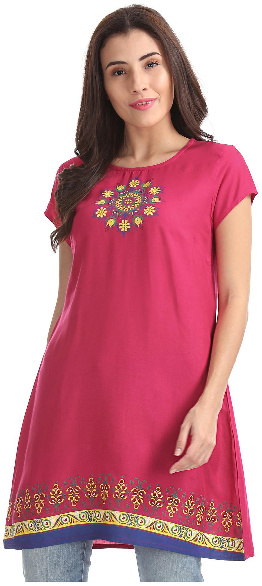 

Bronz Women Printed Regular tunic - Pink