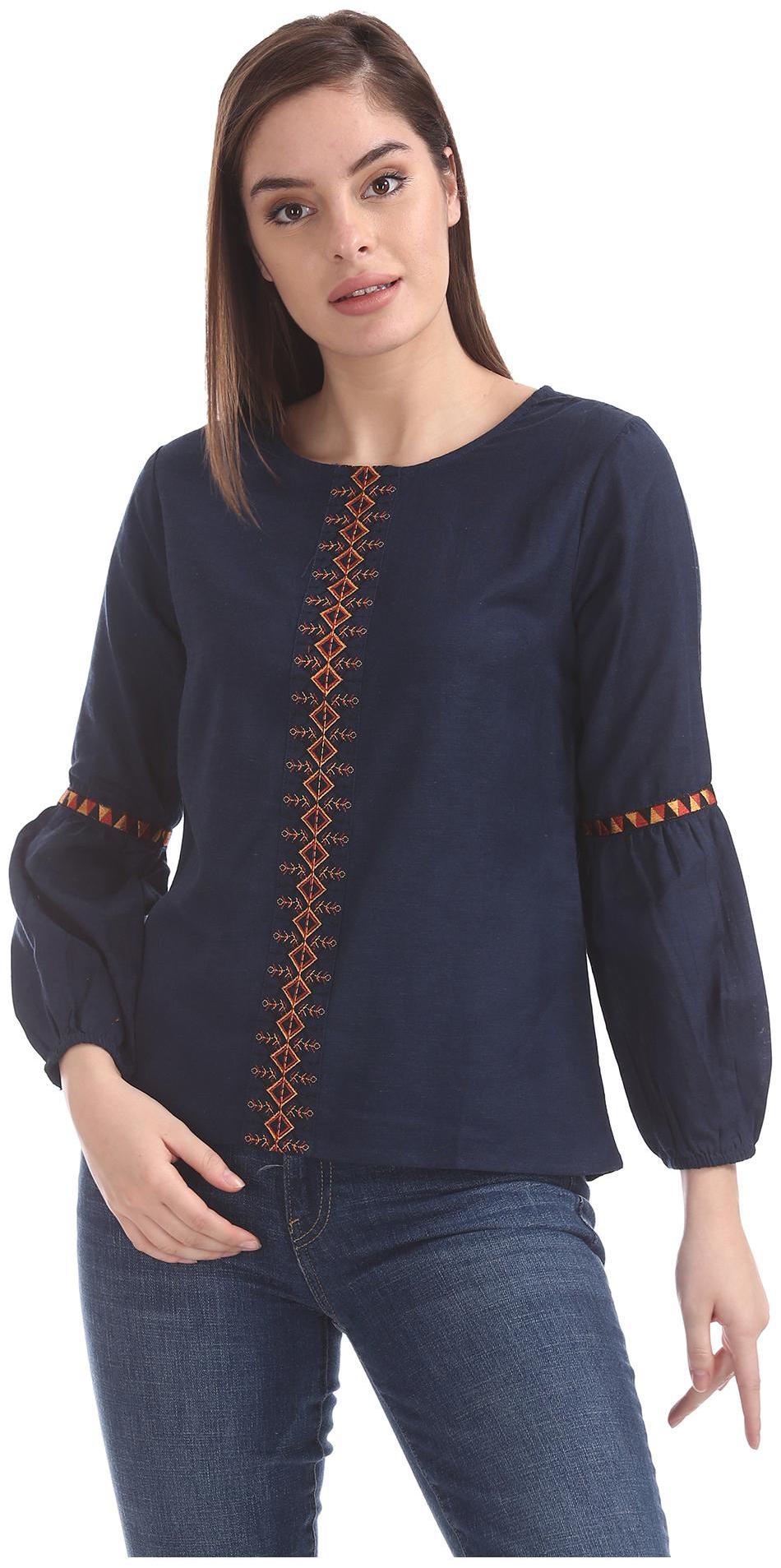 

Bronz Women Embroidered Regular top - Blue