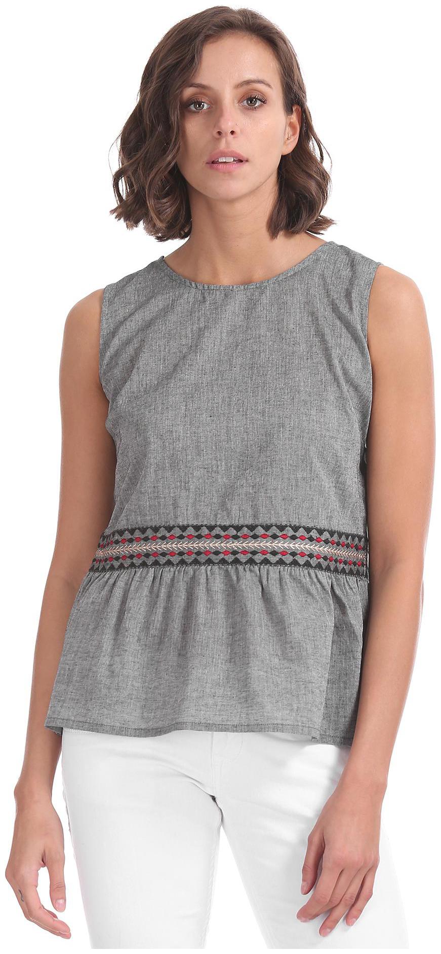 

Bronz Women Embroidered Regular top - Grey