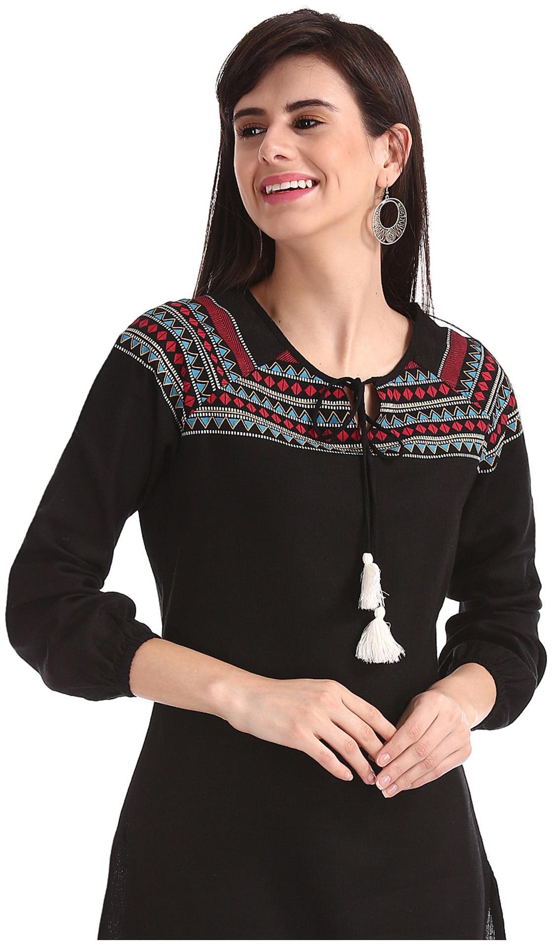 

Bronz Women Self design Regular tunic - Black