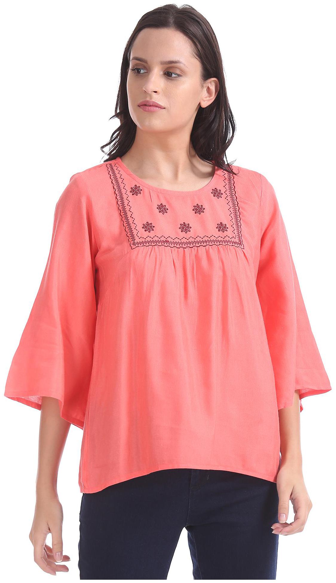 

Bronz Women Embroidered Regular top - Pink