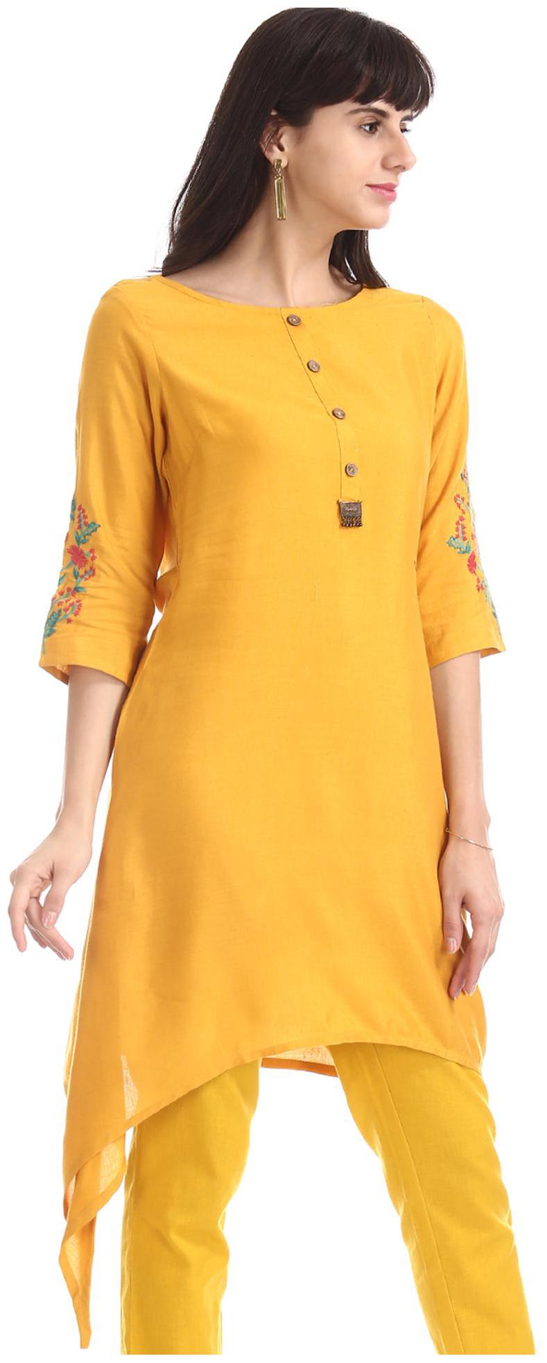 

Bronz Women Solid Regular top - Yellow