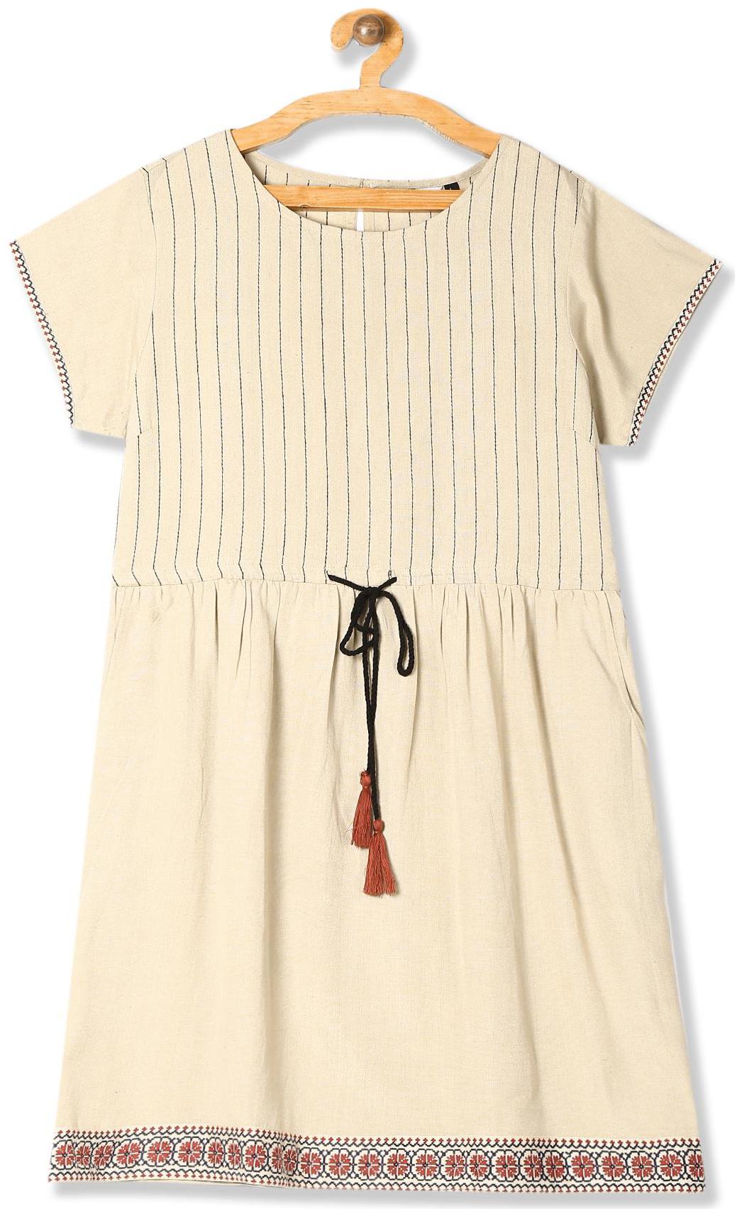 

Bronz Women Embroidered Regular tunic - Beige