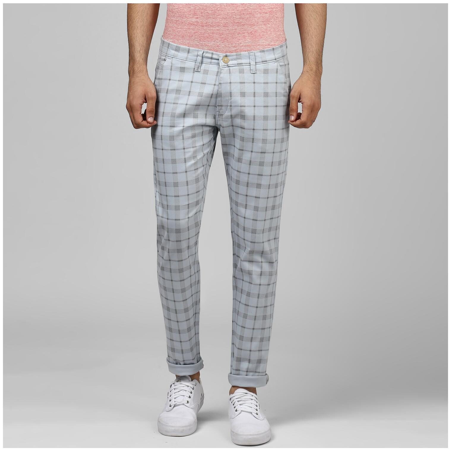 

BUKKL Men Blue Checked Tapered fit Chinos
