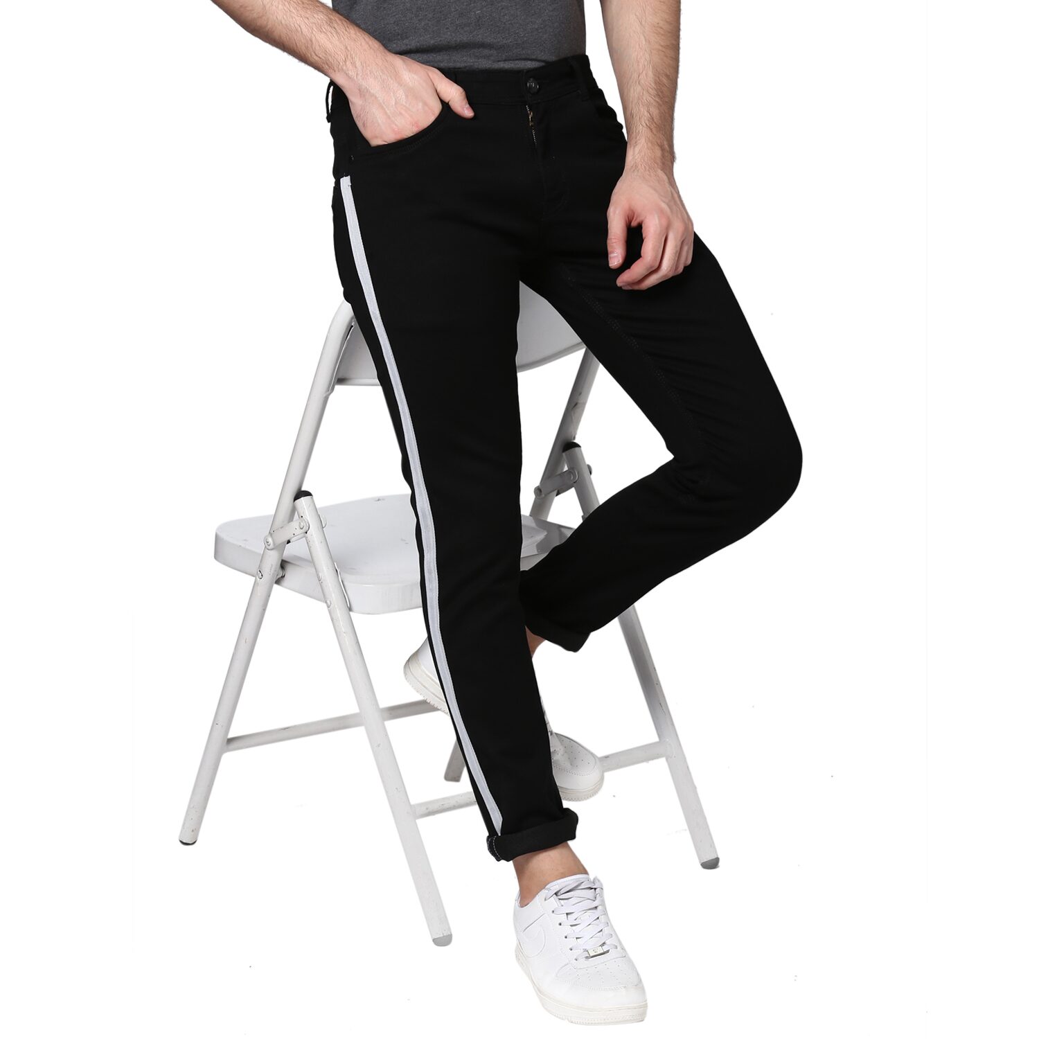 

BUKKL Men Black Slim Fit Jeans