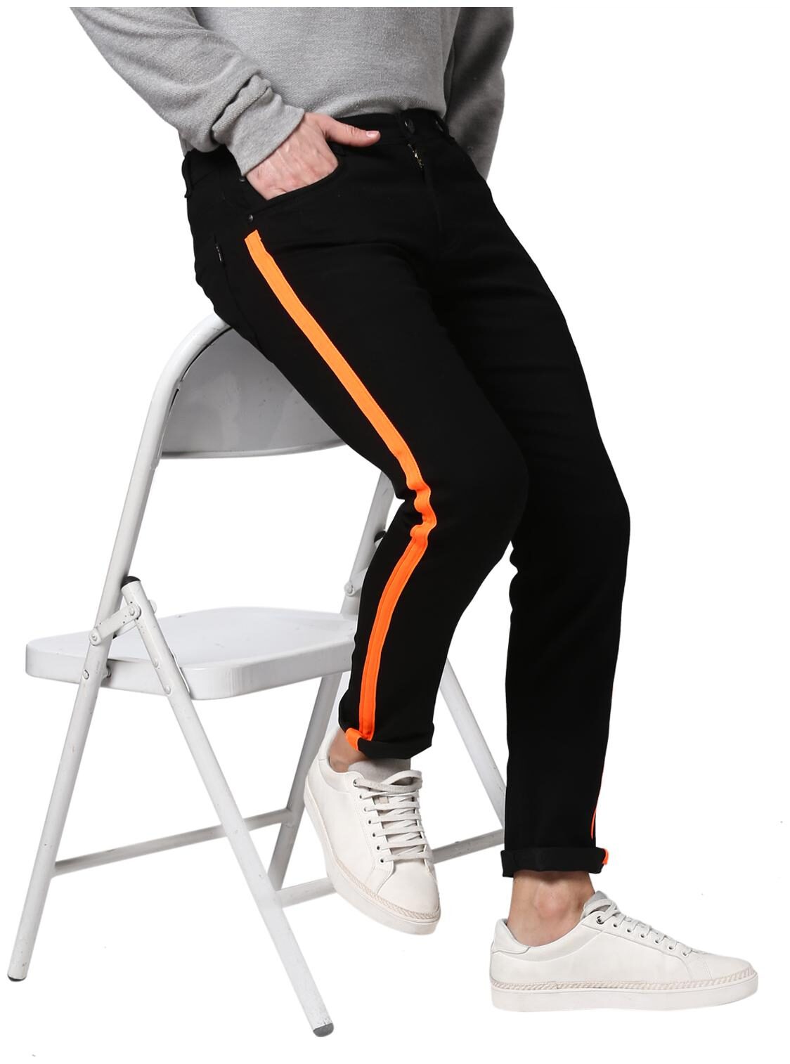 

BUKKL Men Black Slim Fit Jeans